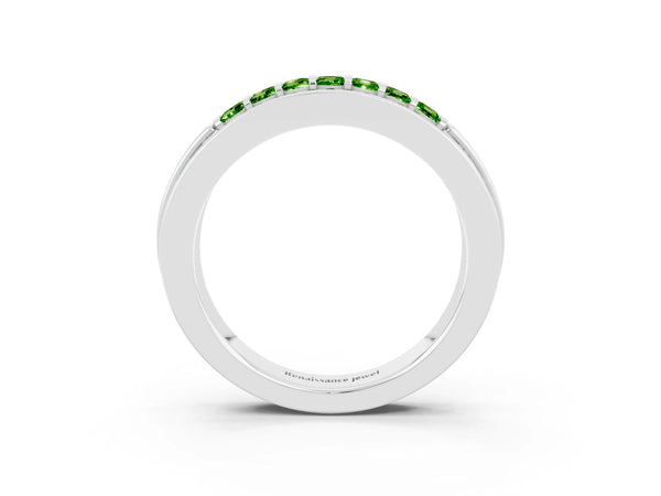 White gold Channel-Set Princess Cut Diamond Pavé Band