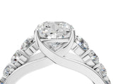 White gold Cushion Brilliant Diamond Pavé Band with Six-Prong Setting_15