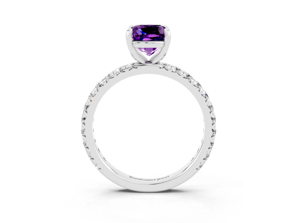 White gold Cushion Cut Amethyst Pavé Solitaire Ring with Round Band and Prong Setting