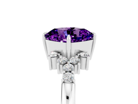 White gold Cushion Cut Amethyst Ring with Side Stones and Four-Prong Setting_41
