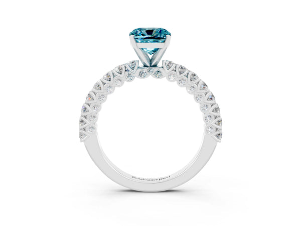 White gold Cushion Cut Diamond Pavé Band Solitaire Ring with Prong Setting