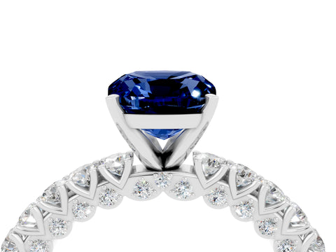 White gold Cushion Cut Diamond Pavé Band Solitaire Ring with Prong Setting_4
