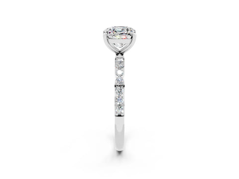 White gold Cushion Cut Diamond Pavé Band with Six-Prong Setting_2