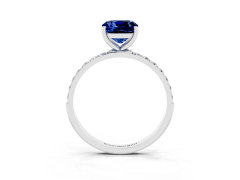 White gold Cushion Cut Diamond Pavé Band with Six-Prong Setting_3