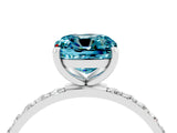 White gold Cushion Cut Diamond Pavé Band with Six-Prong Setting_4