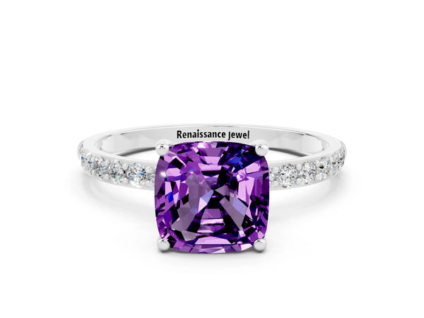 White gold Cushion Cut Amethyst Solitaire Ring with Round Pavé Shoulders and Prong Setting