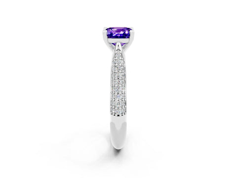 White gold Cushion Cut Diamond Solitaire Engagement Ring with Pavé Band and Four-Prong Setting_2