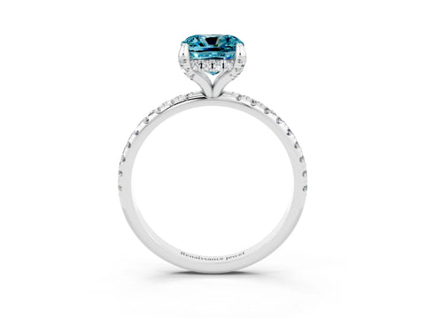 White gold Cushion Cut Diamond Solitaire Ring with Four-Prong Setting and Pavé Band_3