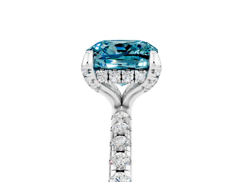 White gold Cushion Cut Diamond Solitaire Ring with Four-Prong Setting and Pavé Band_5