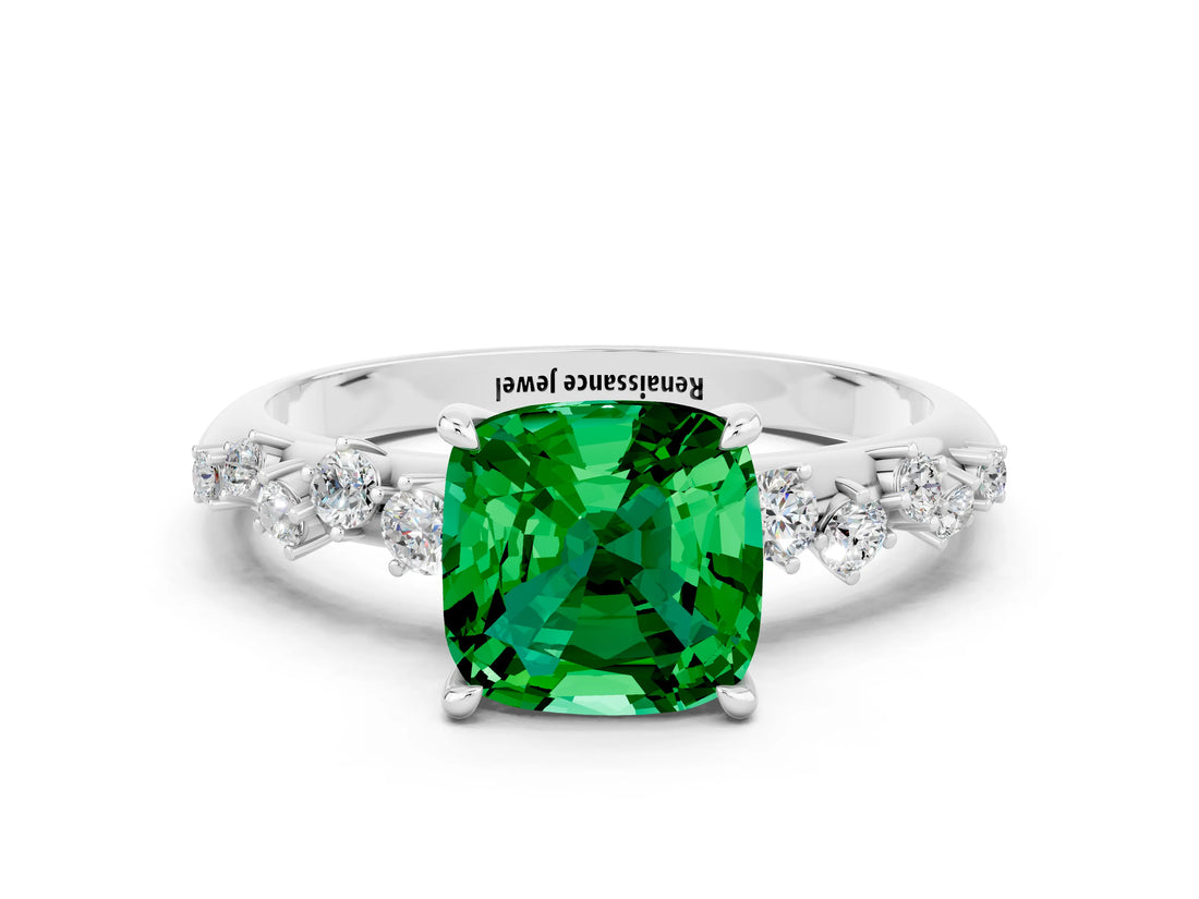 White gold Cushion Cut Emerald Cluster Side Stone Solitaire Ring with Prong Setting_24