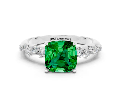 White gold Cushion Cut Emerald Cluster Side Stone Solitaire Ring with Prong Setting_24