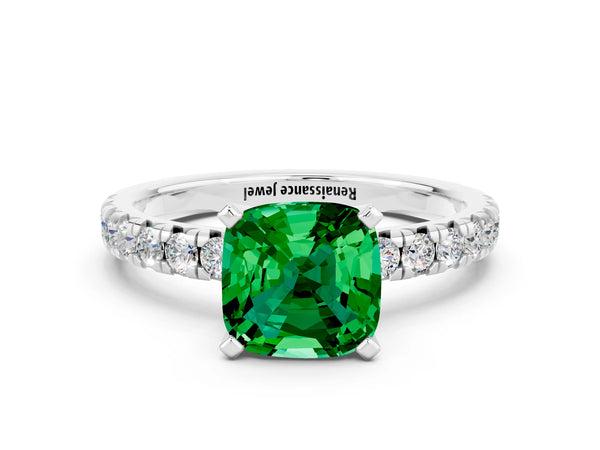 White gold Cushion Cut Emerald Solitaire Pavé Engagement Ring with Round Band and Prong Setting