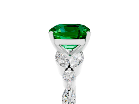 White gold Cushion Cut Emerald Solitaire Ring with Side Stones and Four-Prong Setting_29