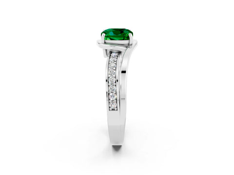 White gold Cushion Cut Emerald Solitaire Ring with Split Shank and Prong Setting_2