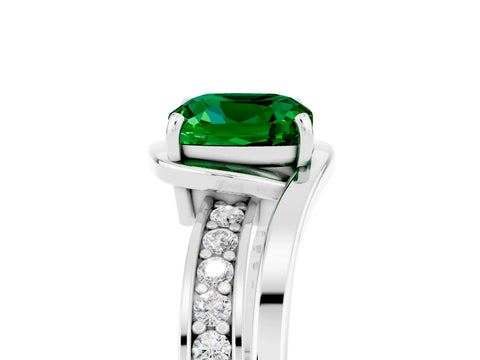 White gold Cushion Cut Emerald Solitaire Ring with Split Shank and Prong Setting_5