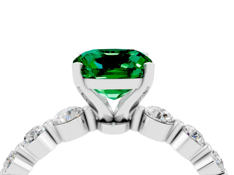 White gold Cushion Cut Solitaire Emerald Ring with Pave Band and Four-Prong Setting_4