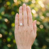 White gold Cushion Halo Round Diamond Twisted Band with Four-Prong Setting_6