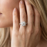 White gold Cushion Halo Round Diamond Twisted Band with Four-Prong Setting_8