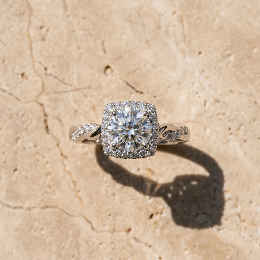 White gold Cushion Halo Round Diamond Twisted Band with Four-Prong Setting