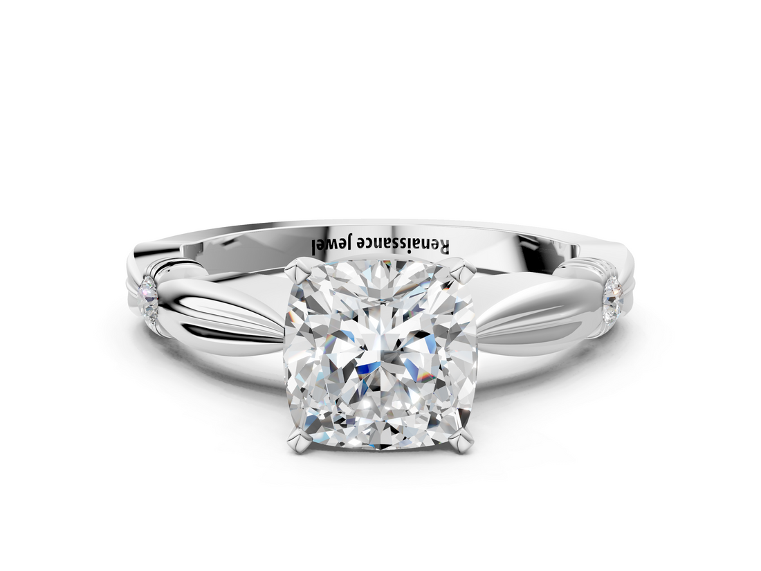 White gold Cushion Solitaire Diamond Twisted Band with Four-Prong Setting_117