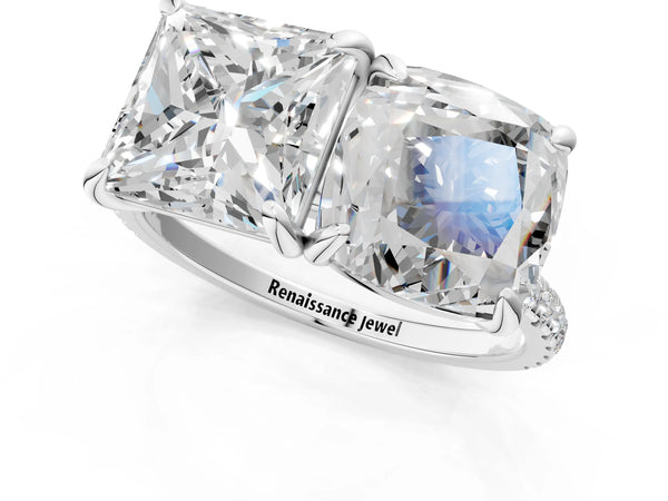 White gold Cushion and Princess Toi Moi Ring with Prong Setting and Pave Band
