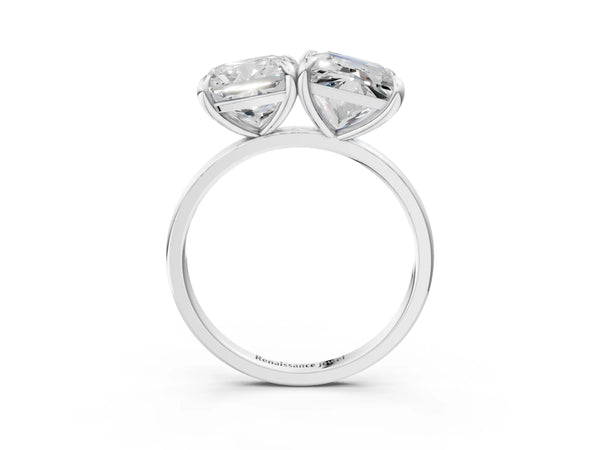 White gold Cushion and Princess Toi Moi Ring with Prong Setting and Plain Band