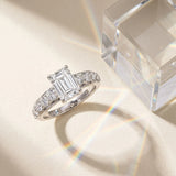 White gold Emerald Brilliant Diamond Pavé Band with Six-Prong Setting_6
