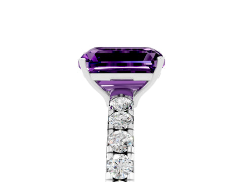 White gold Emerald Cut Amethyst Pavé Solitaire Engagement Ring with Four-Prong Setting_17