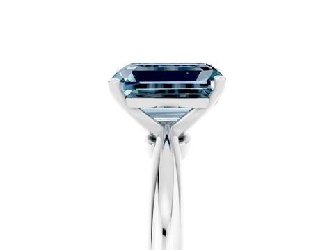 White gold Emerald Cut Aquamarine Solitaire Ring with Six-Prong Setting and Classic Band_5