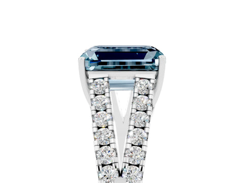 White gold Emerald Cut Aquamarine Split Shank Pavé Engagement Ring with Four-Prong Setting_17