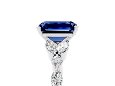 White gold Emerald Cut Blue Sapphire Solitaire Ring with Side Stones and Four-Prong Setting_17