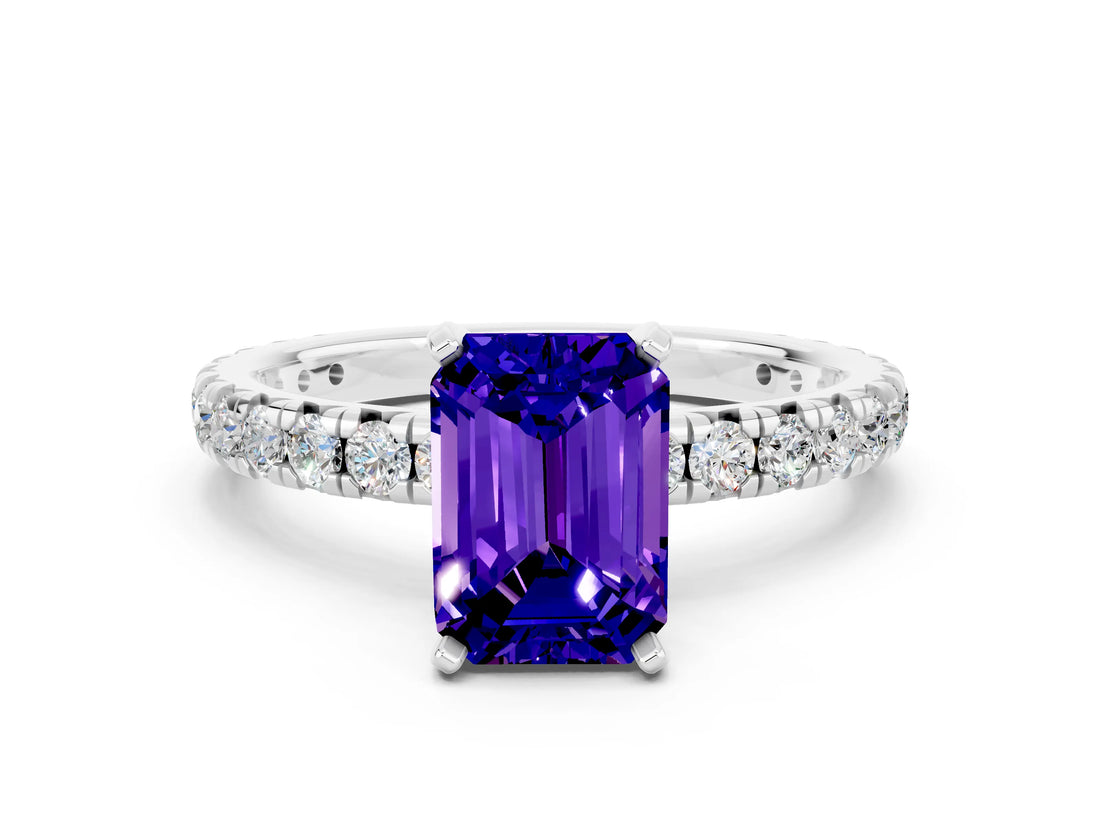 White gold Emerald Cut Cut Diamond Pavé Band with Four-Prong Setting