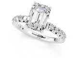 White gold Emerald Cut Cut Diamond Pavé Band with Four-Prong Setting_1