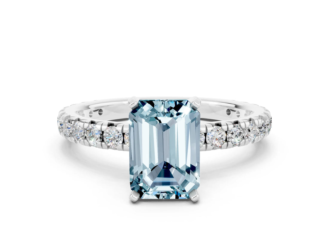 White gold Emerald Cut Cut Diamond Pavé Band with Four-Prong Setting