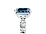 White gold Emerald Cut Cut Diamond Pavé Band with Four-Prong Setting_5