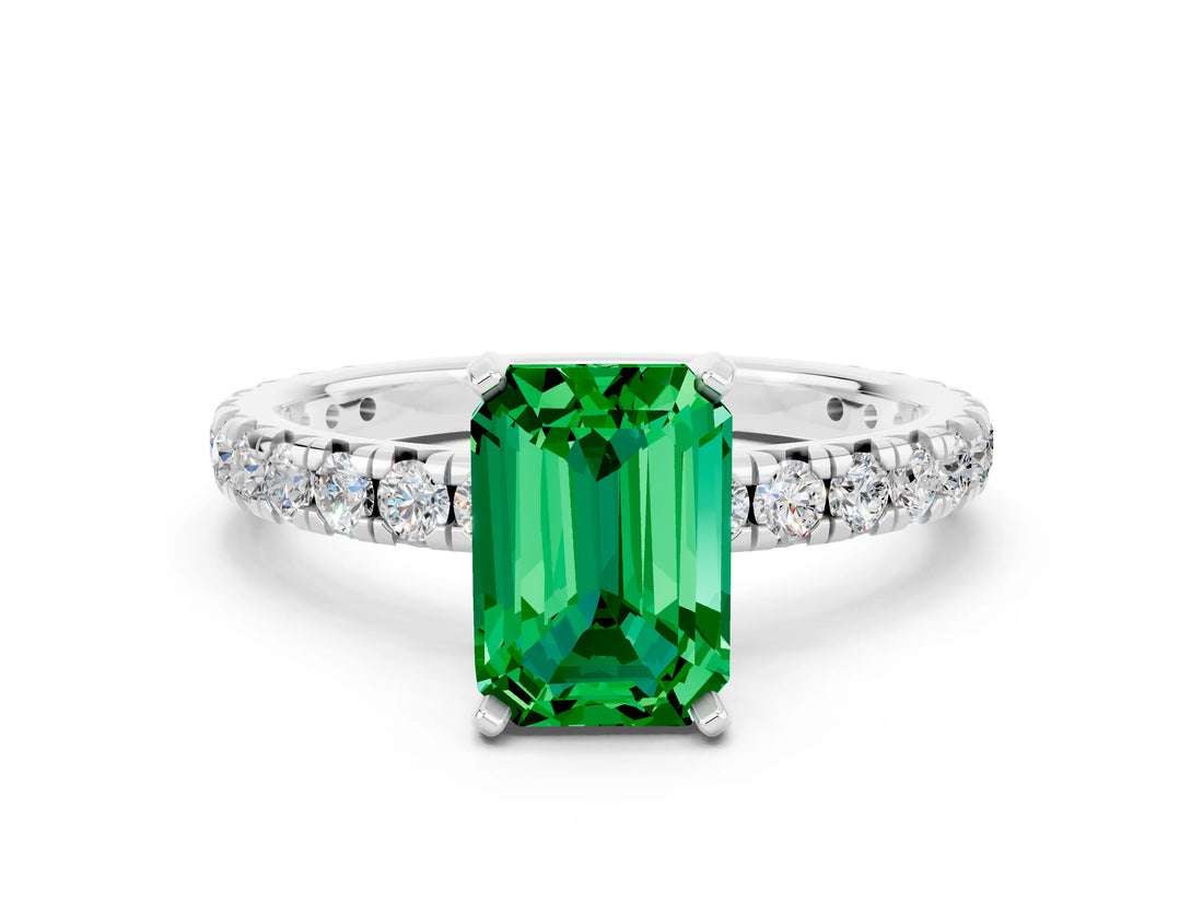 White gold Emerald Cut Cut Diamond Pavé Band with Four-Prong Setting