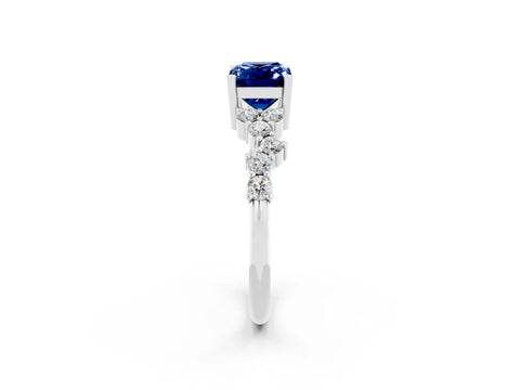 White gold Emerald Cut Diamond Cluster Pavé Band with Four-Prong Setting_2