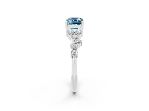 White gold Emerald Cut Diamond Cluster Pavé Band with Four-Prong Setting_2