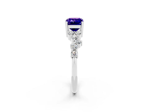 White gold Emerald Cut Diamond Cluster Pavé Band with Four-Prong Setting_2