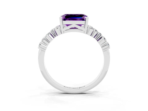 White gold Emerald Cut Diamond Cluster Pavé Band with Four-Prong Setting_3