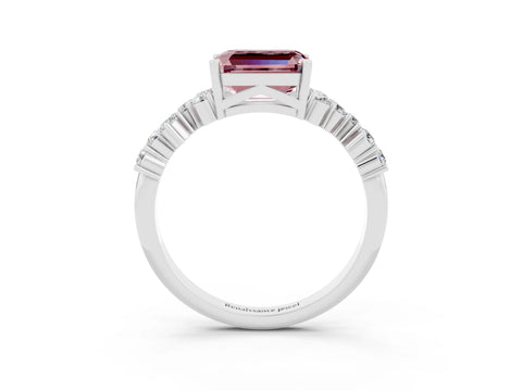 White gold Emerald Cut Diamond Cluster Pavé Band with Four-Prong Setting_3