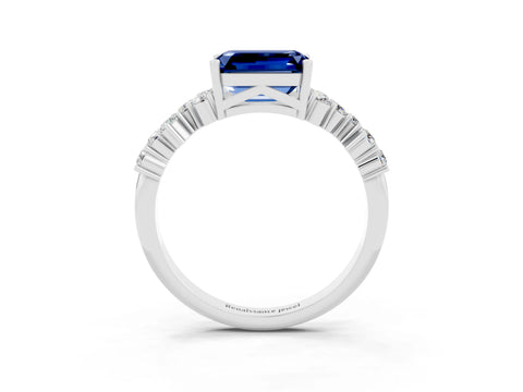 White gold Emerald Cut Diamond Cluster Pavé Band with Four-Prong Setting_3