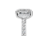 White gold Emerald Cut Diamond Pavé Band Ring with Four-Prong Setting_60