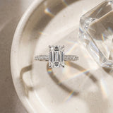 White gold Emerald Cut Diamond Pavé Band Ring with Four-Prong Setting_75