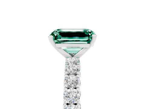 White gold Emerald Cut Diamond Pavé Band Solitaire Ring with Prong Setting_5