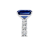 White gold Emerald Cut Diamond Pavé Band Solitaire Ring with Prong Setting_5