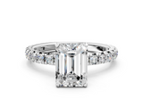 White gold Emerald Cut Diamond Pavé Band with Four-Prong Setting_80