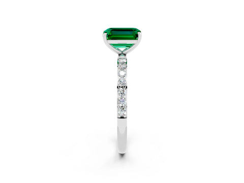 White gold Emerald Cut Diamond Pavé Band with Six-Prong Setting_2