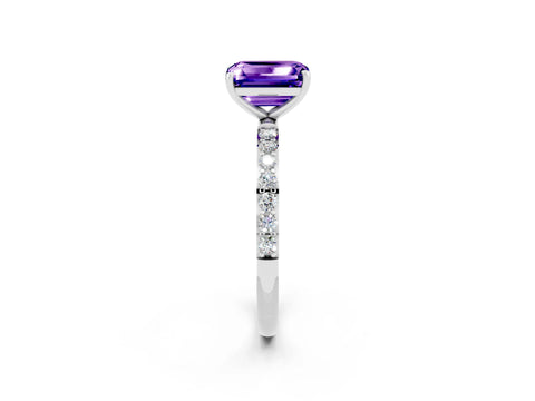 White gold Emerald Cut Diamond Pavé Band with Six-Prong Setting_2