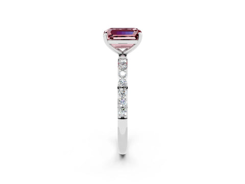 White gold Emerald Cut Diamond Pavé Band with Six-Prong Setting_2